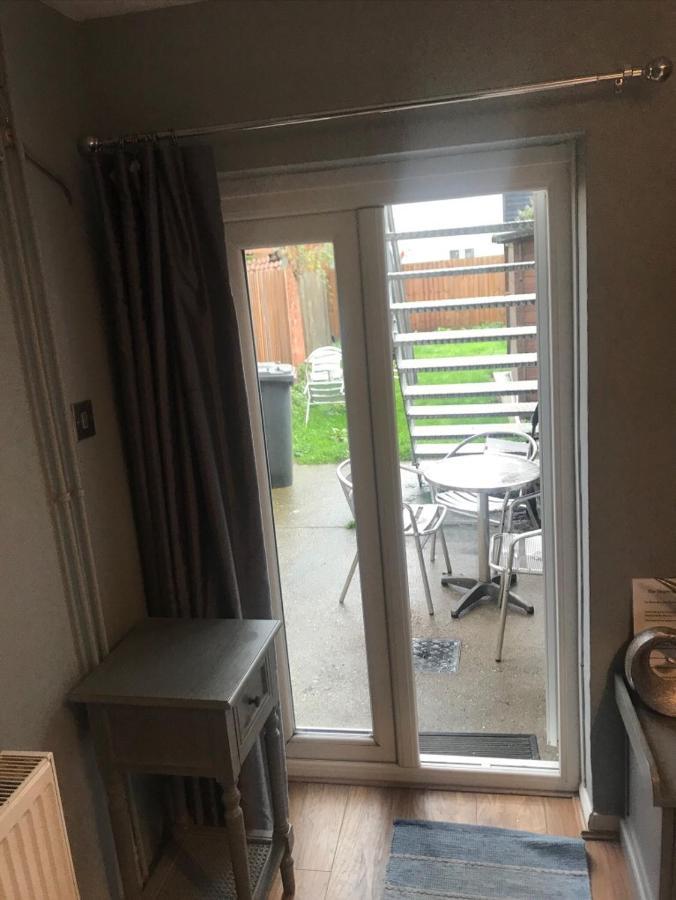 Private Double Room With Garden Ipswich Exterior foto